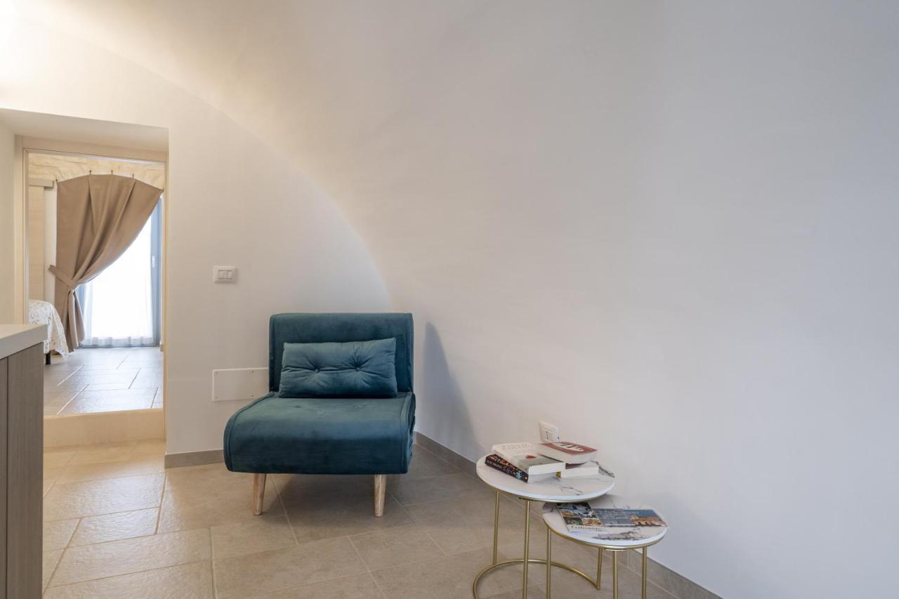 Suite La Scala Del Borgo Cisternino Dış mekan fotoğraf