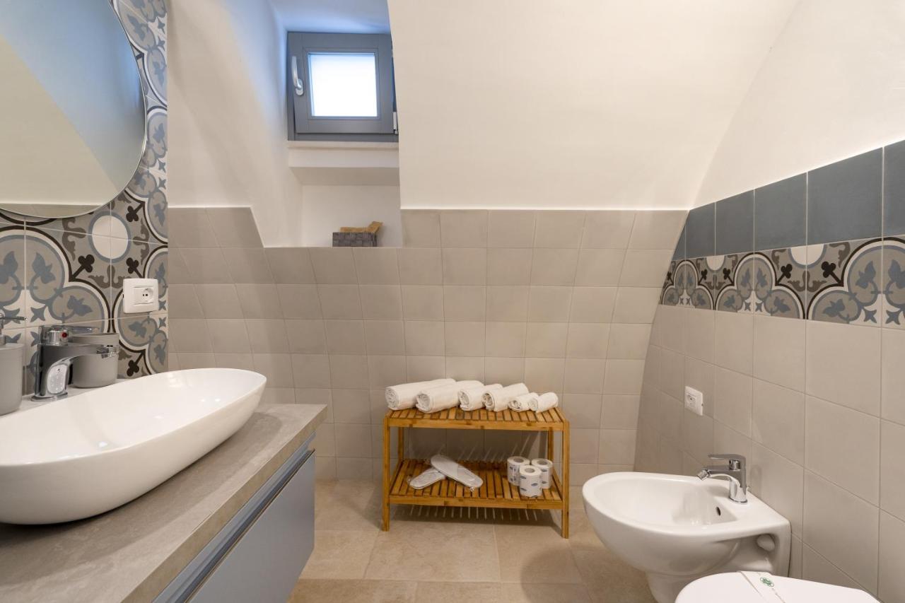Suite La Scala Del Borgo Cisternino Dış mekan fotoğraf